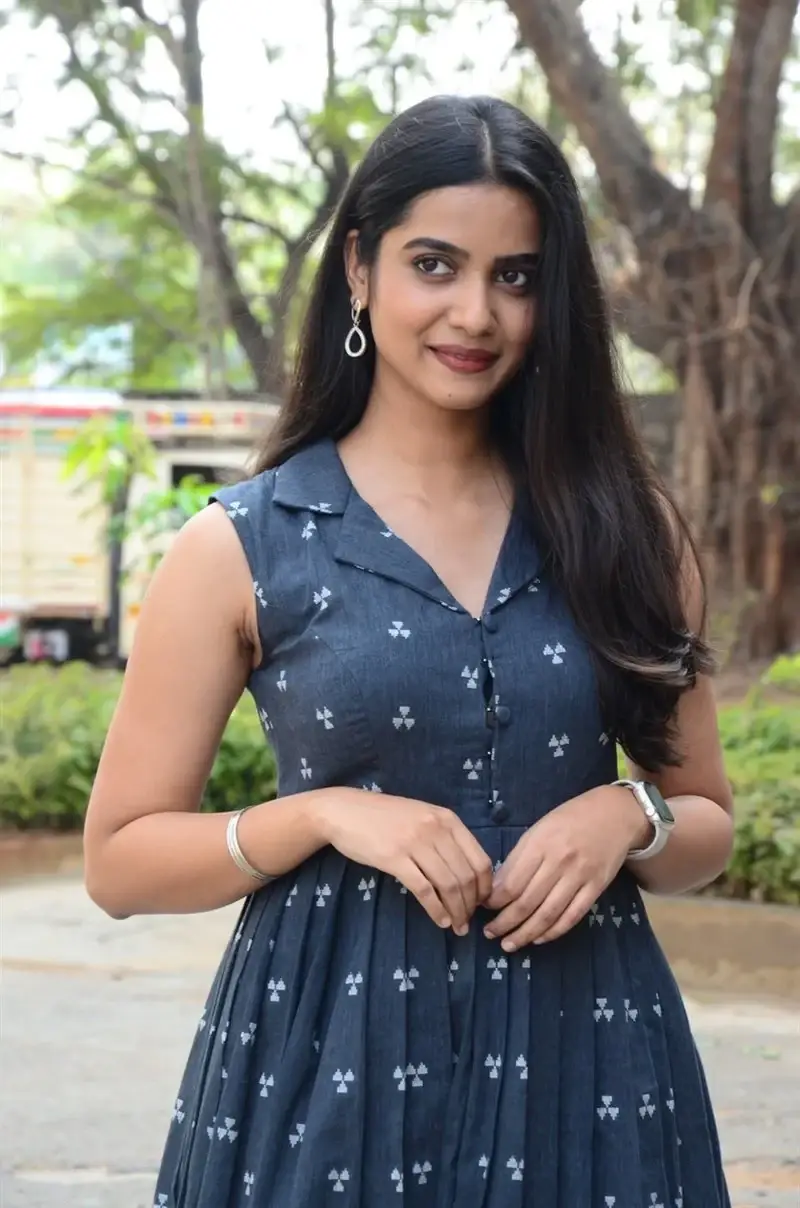 INDIAN ACTRESS GOURI PRIYA REDDY IN BLUE DRESS AT MOVIE PRESS MEET 9